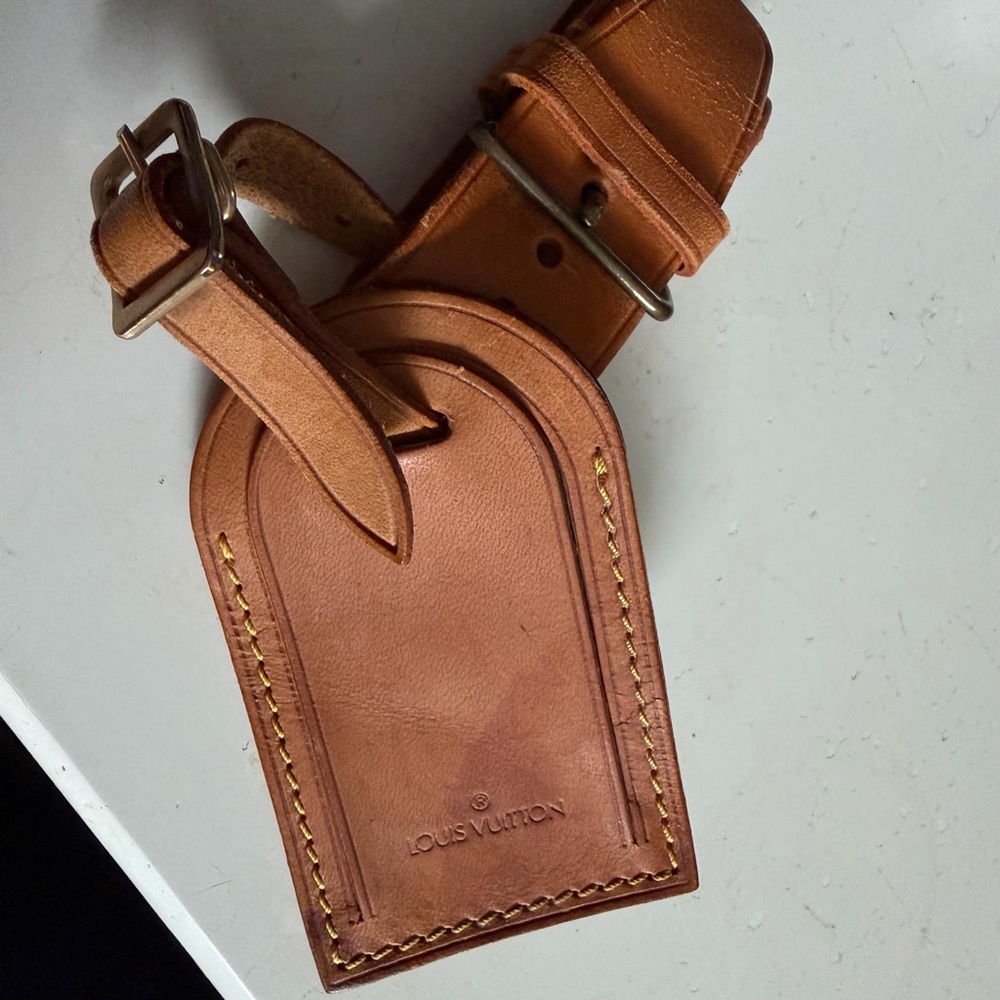Louis Vuitton Leather Luggage Tag